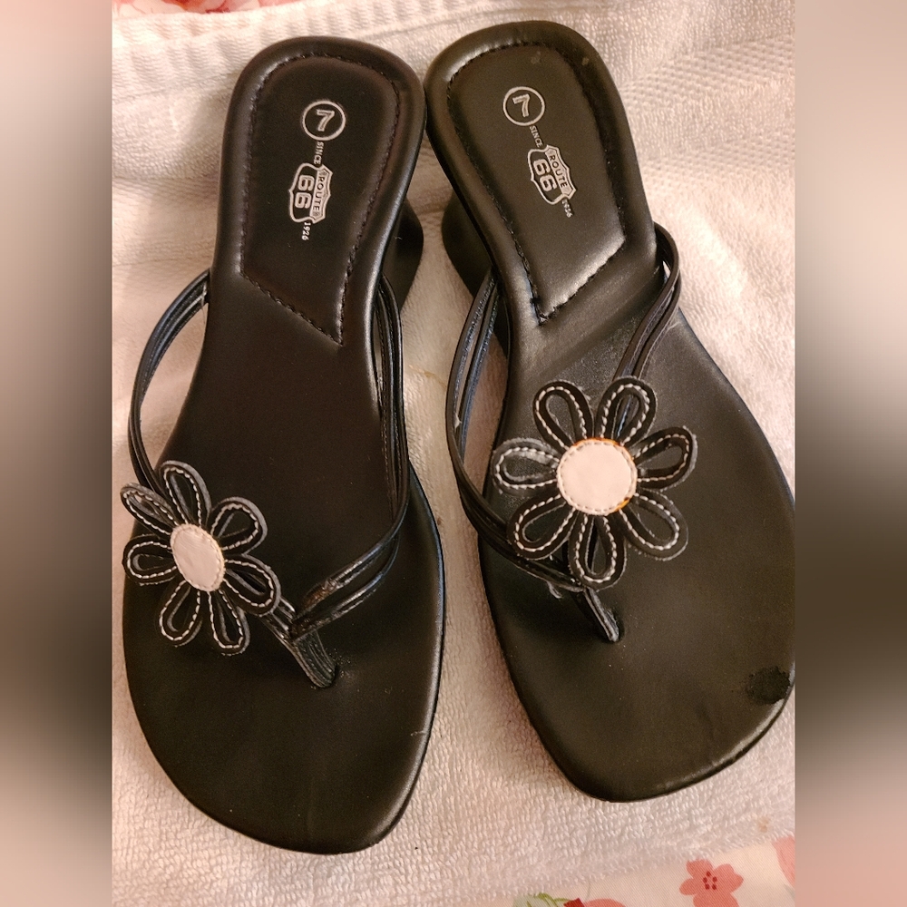 Route 66 platform sandals